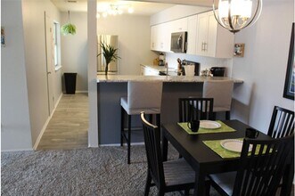 2390 E Fremont Ave, Unit D in Centennial, CO - Building Photo - Building Photo