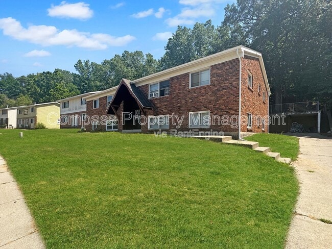 property at 1860 Prairie Pkwy SW