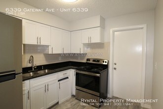 6339 Gateway Ave-Unit -Unit 6339 in Sarasota, FL - Building Photo - Building Photo