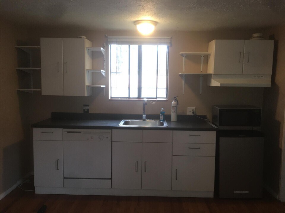 2814 SE 133rd Ave in Portland, OR - Foto de edificio