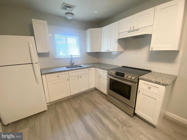 property at 3 Catawba Ave
