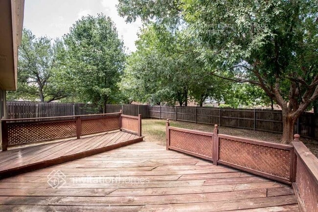 831 Wyndham Pl in Arlington, TX - Building Photo - Building Photo