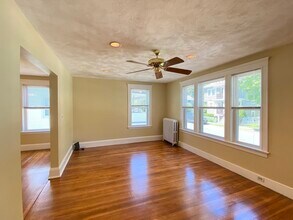 39 Davis Rd in Belmont, MA - Building Photo - Building Photo