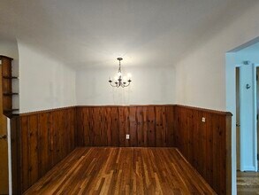 6091 Dryden Ave in Cincinnati, OH - Building Photo - Building Photo
