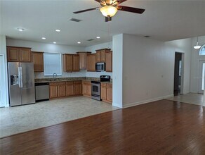 13428 Graham Yarden Dr in Riverview, FL - Building Photo - Building Photo