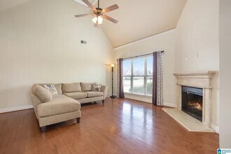 1012 Garnet Dr in Calera, AL - Building Photo - Building Photo