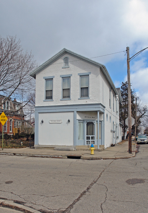 The 1880's House Apartments in Dayton, OH - Building Photo