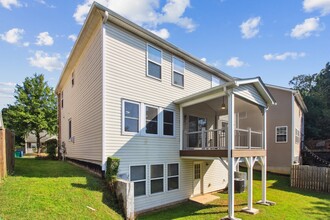 5605 Sable Bay Pt in Atlanta, GA - Foto de edificio - Building Photo