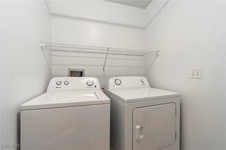 1530 Misty Sky Dr in Henderson, NV - Building Photo - Building Photo