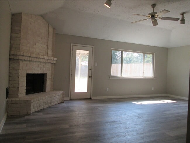 property at 2506 Portland Dr