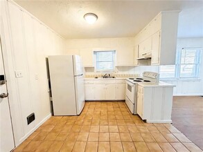 7062 Felton Ln in Mableton, GA - Building Photo - Building Photo