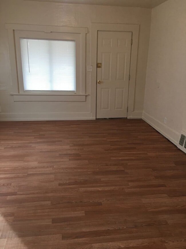 3909 Cuthbertson St in Flint, MI - Building Photo - Building Photo