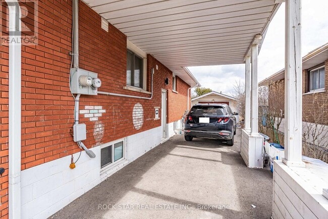859 Upper Ottawa St in Hamilton, ON - Building Photo - Building Photo