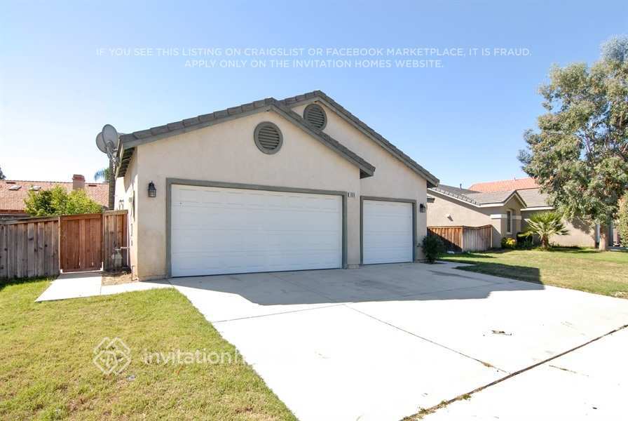 1008 Cypress Dr in San Jacinto, CA - Building Photo
