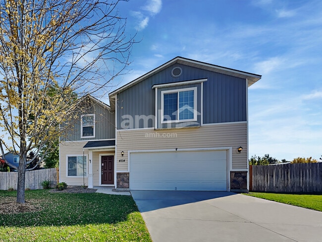property at 4514 Glimary Ct