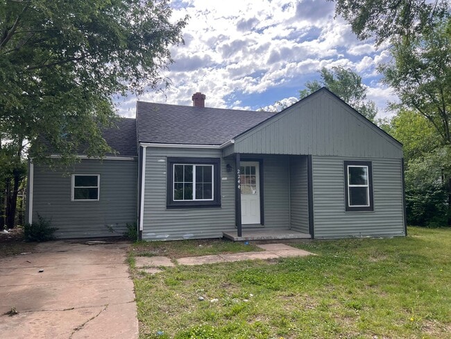 2244 N Kansas St in Wichita, KS - Building Photo - Building Photo