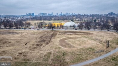 263 S Ellwood Ave in Baltimore, MD - Building Photo - Building Photo