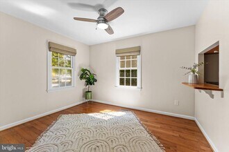 5602 Kirkham Ct in Springfield, VA - Building Photo - Building Photo