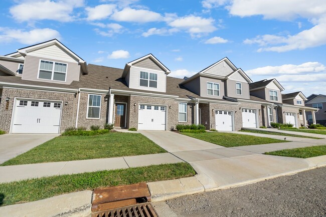 356 Casper Dr in Spring Hill, TN - Building Photo - Building Photo