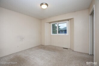 1701 Russian Jack Dr in Anchorage, AK - Building Photo - Building Photo