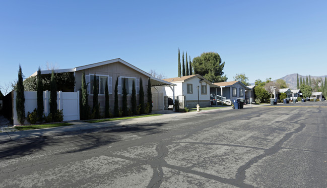 Redlands Ranch Mobile Home Park in Redlands, CA - Building Photo - Building Photo