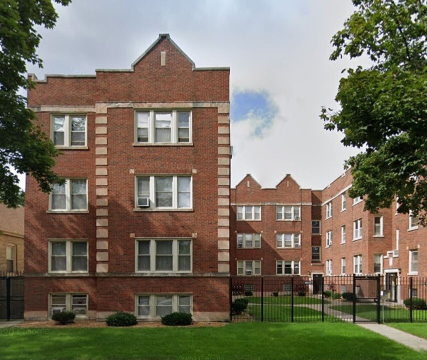 10320-28 S Walden Pkwy in Chicago, IL - Building Photo