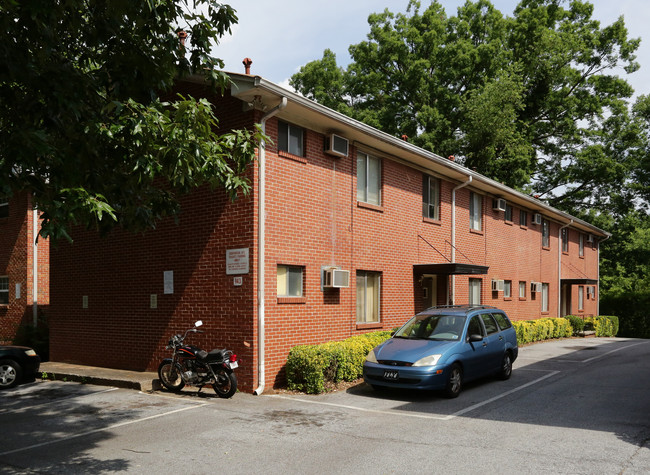 Greenwood Apartments in Atlanta, GA - Building Photo - Building Photo