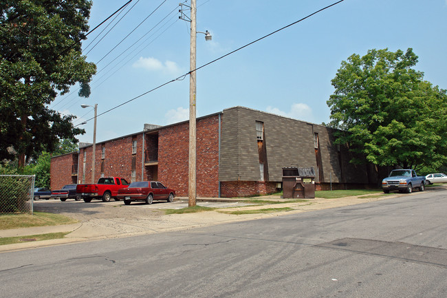 Shir-Mar Apartments in Fort Smith, AR - Foto de edificio - Building Photo