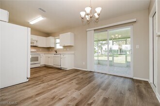2626 NE 20th Pl in Cape Coral, FL - Building Photo - Building Photo