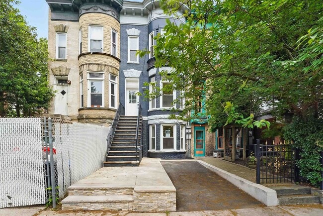 property at 52 Brinkerhoff St
