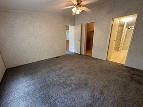 5636 Caratoke Hwy in Poplar Branch, NC - Building Photo - Building Photo