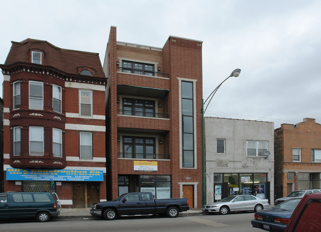 1918 W Cermak Rd in Chicago, IL - Building Photo - Building Photo