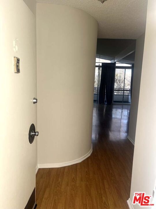 1834 Thayer Ave in Los Angeles, CA - Building Photo - Building Photo