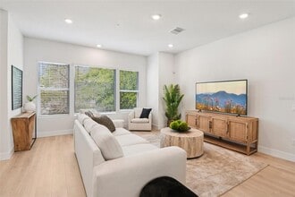 3133 4th Ter N in St. Petersburg, FL - Building Photo - Building Photo