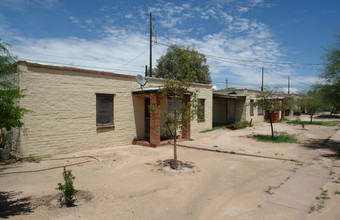 2424 N Stone Ave in Tucson, AZ - Foto de edificio - Building Photo