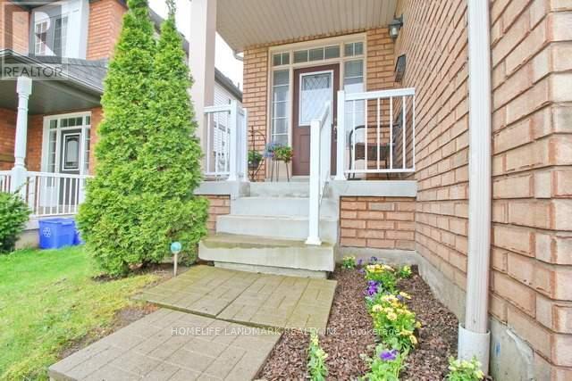 9 Presley Crescent in Whitby, ON - Building Photo