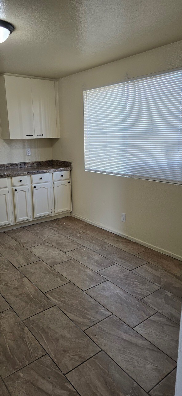 9500-9502 Avalon Blvd