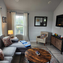 1413 Santa Monica St in San Antonio, TX - Building Photo - Building Photo