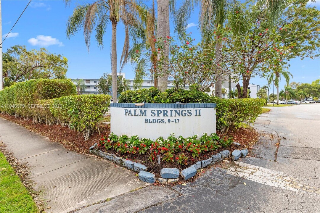 7684 NW 18th St in Margate, FL - Foto de edificio