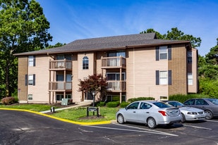 The Retreat at Mill Creek Apartments