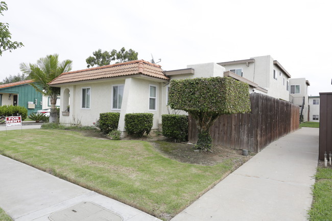 19192 Florida St in Huntington Beach, CA - Building Photo - Building Photo