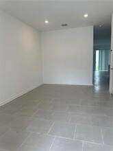 7521 Stone Crk Trl in Kissimmee, FL - Building Photo - Building Photo