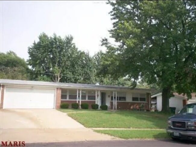 property at 1670 Fairmount Dr