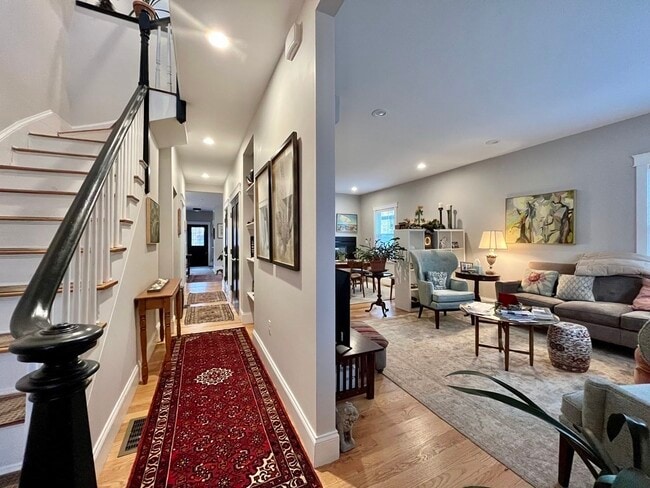 property at 9 Sherman St