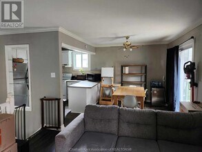 442 McNaughton Ave E in Chatham, ON - Building Photo - Building Photo