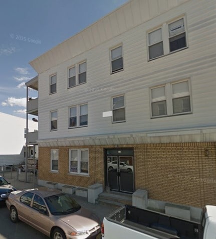 53 Warwick St