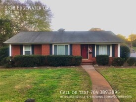 1328 Edgewater Dr