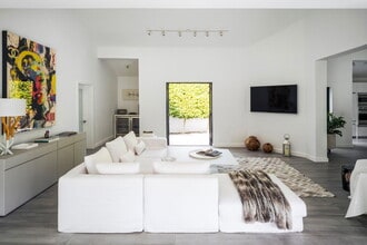 259 S Coconut Ln in Miami Beach, FL - Building Photo - Building Photo