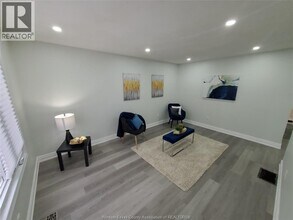 3563 Bloomfield Rd in Windsor, ON - Building Photo - Building Photo