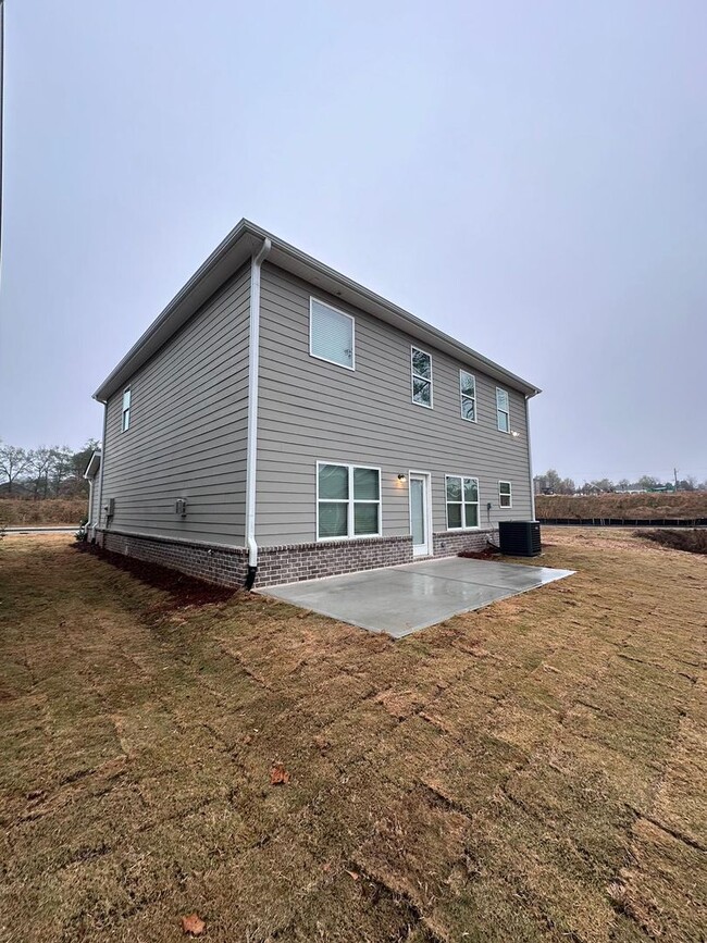 1806 Mitchell Farm Rd in Grayson, GA - Building Photo - Building Photo